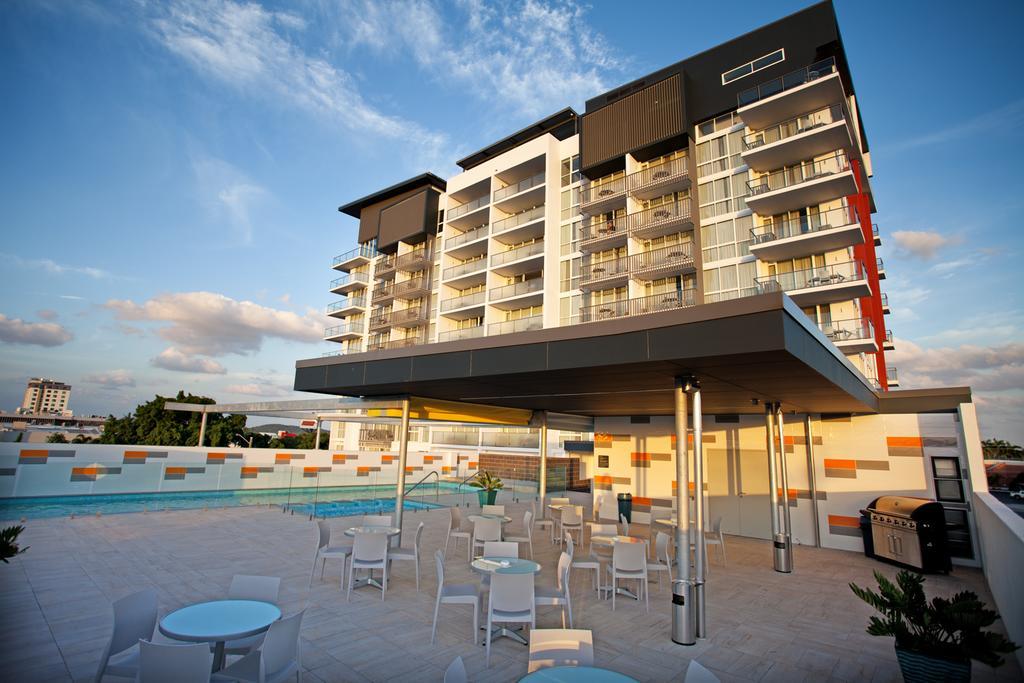 Quest Mackay On Gordon Aparthotel Exterior foto